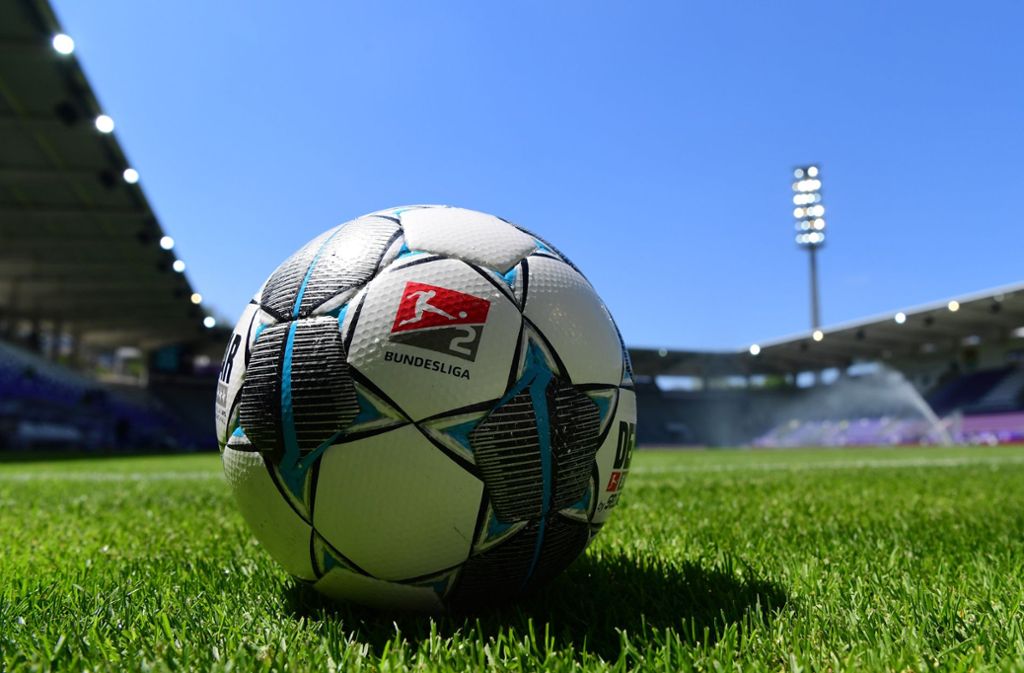 FC Erzgebirge Aue: Mannschaftsbus in Unfall verwickelt