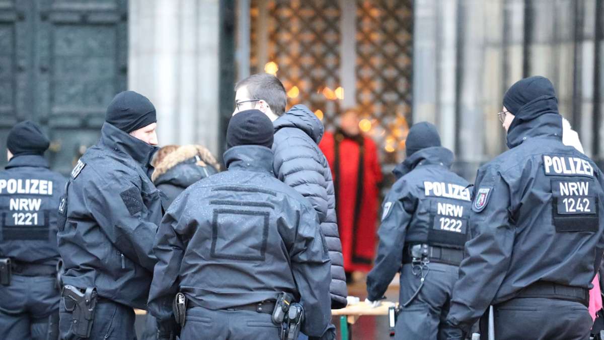 Terroralarm: Kölner Dom für Touristen bis auf weiteres geschlossen