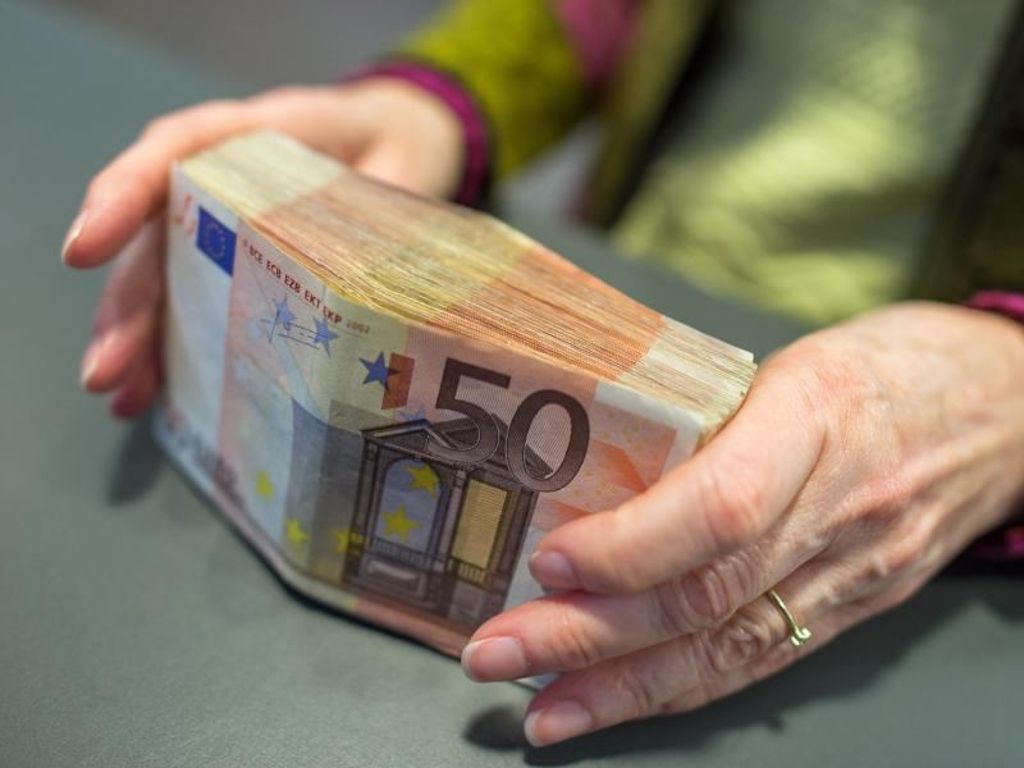 Barkaufobergrenze von 5000 Euro ist umstritten