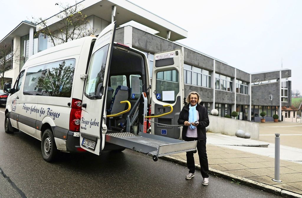 Nach 200.000 Kilometern wird Ersatz für Bürgerbus nötig – Niederflurtechnik bringt Komfort: Neuer Bürgerbus in Denkendorf