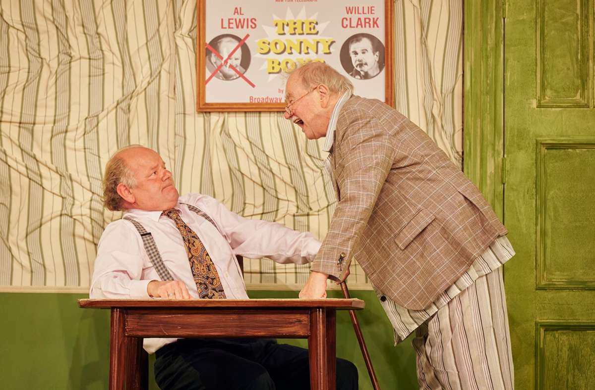 Gottfried Breitfuß als Al Lewis (li.)  und Ernst Konarek als Willie Clark in „Sonny Boys“ Foto: Schauspielbühnen /Martin Sigmund