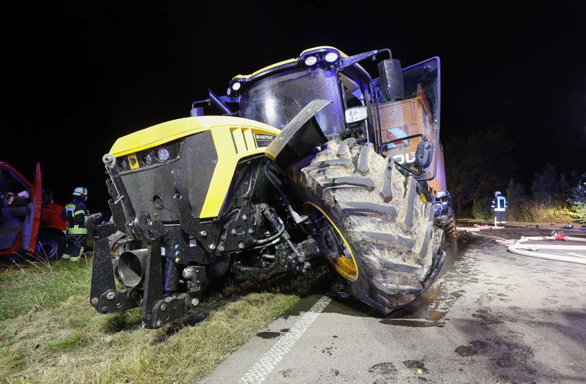 Der Traktorfahrer wurde beim dem Unfall nicht verletzt.