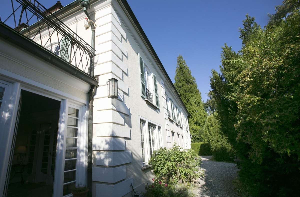 Die Fassade der Villa ist originalgetreu saniert worden.
