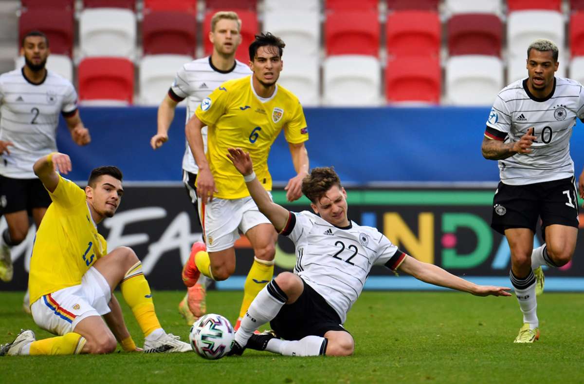 VfB-Stürmer Mateo Klimowicz stand gegen Rumänien in der Startelf. Foto: dpa/Marton Monus