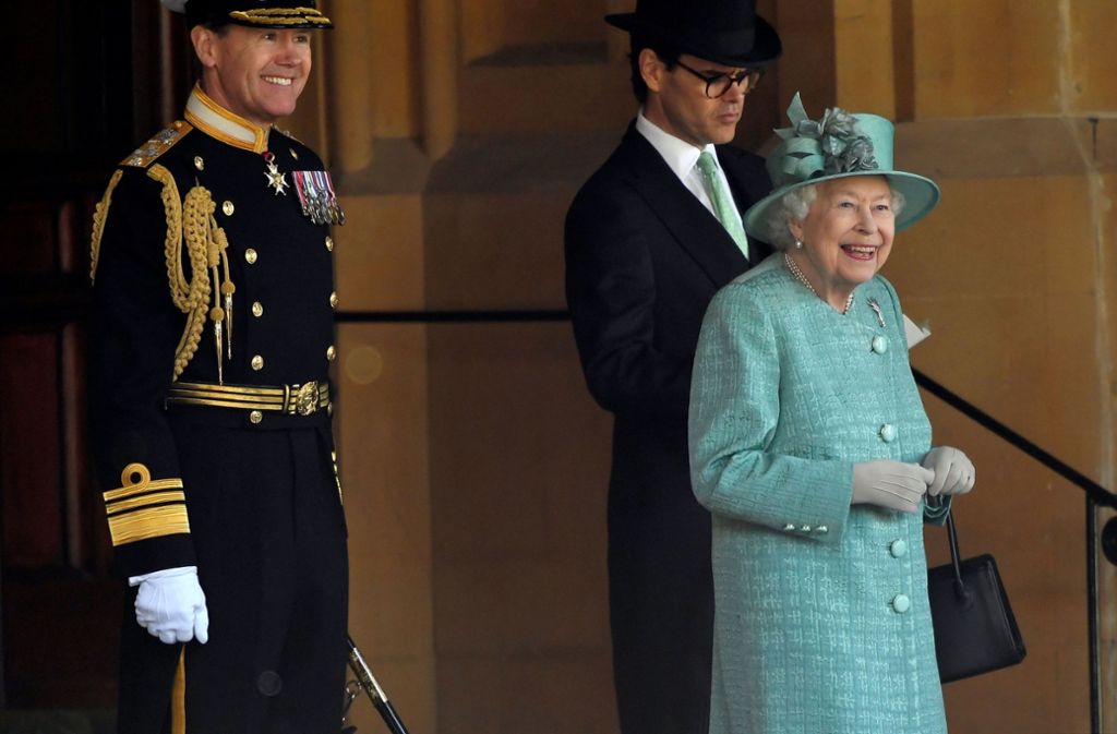 Königin Elizabeth II. feiert im kleinen Kreis: Offizieller Geburtstag der Queen mit kleinerer Militärparade