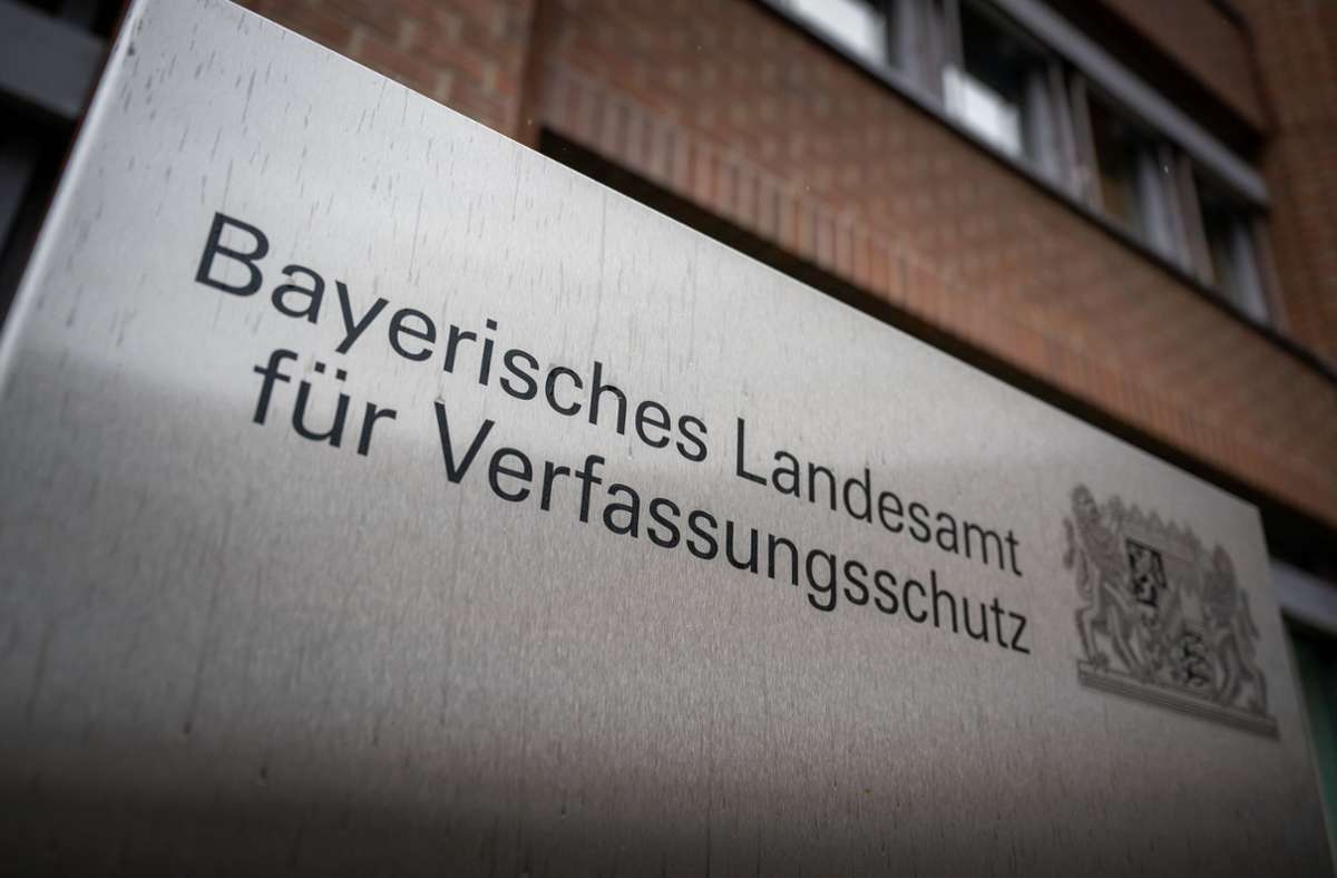 Bundesverfassungsgericht in Karlsruhe: Grundsatzurteil weist Verfassungsschützer in die Schranken