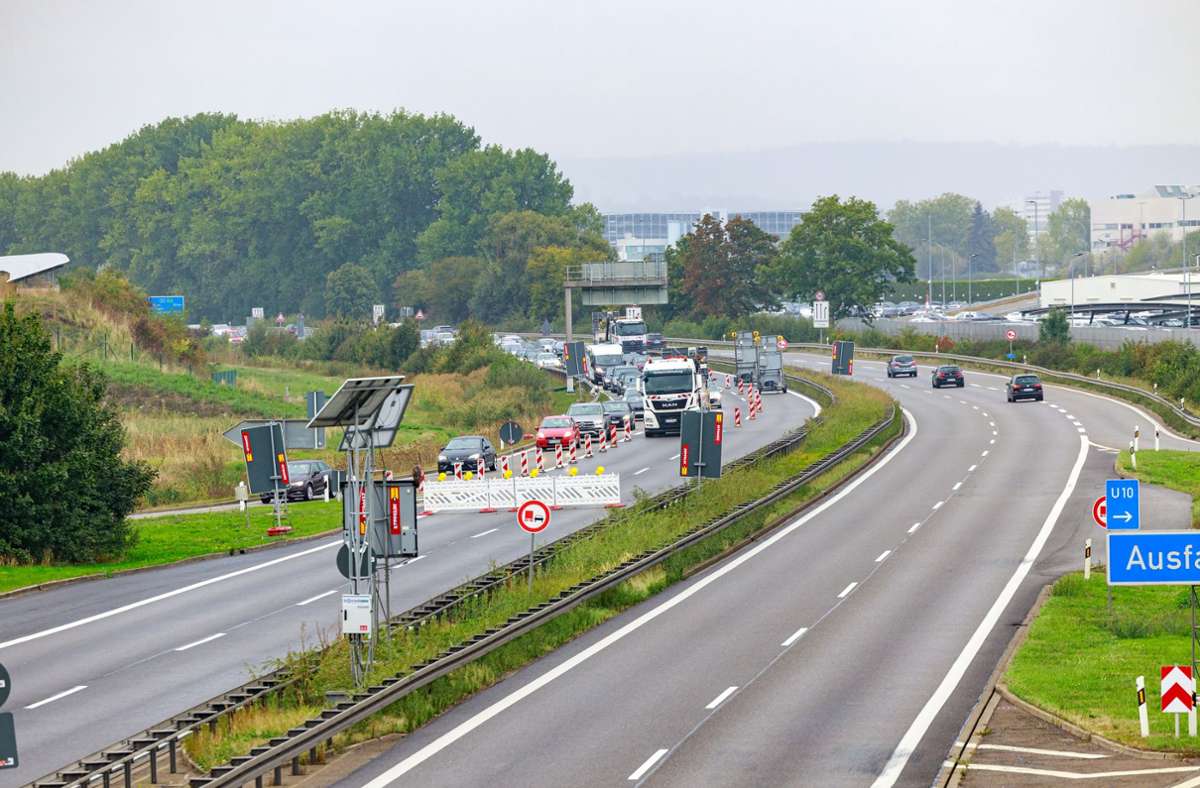 A 81 zwischen Böblingen und Sindelfingen: Sperrung legt Autobahnkreuz lahm