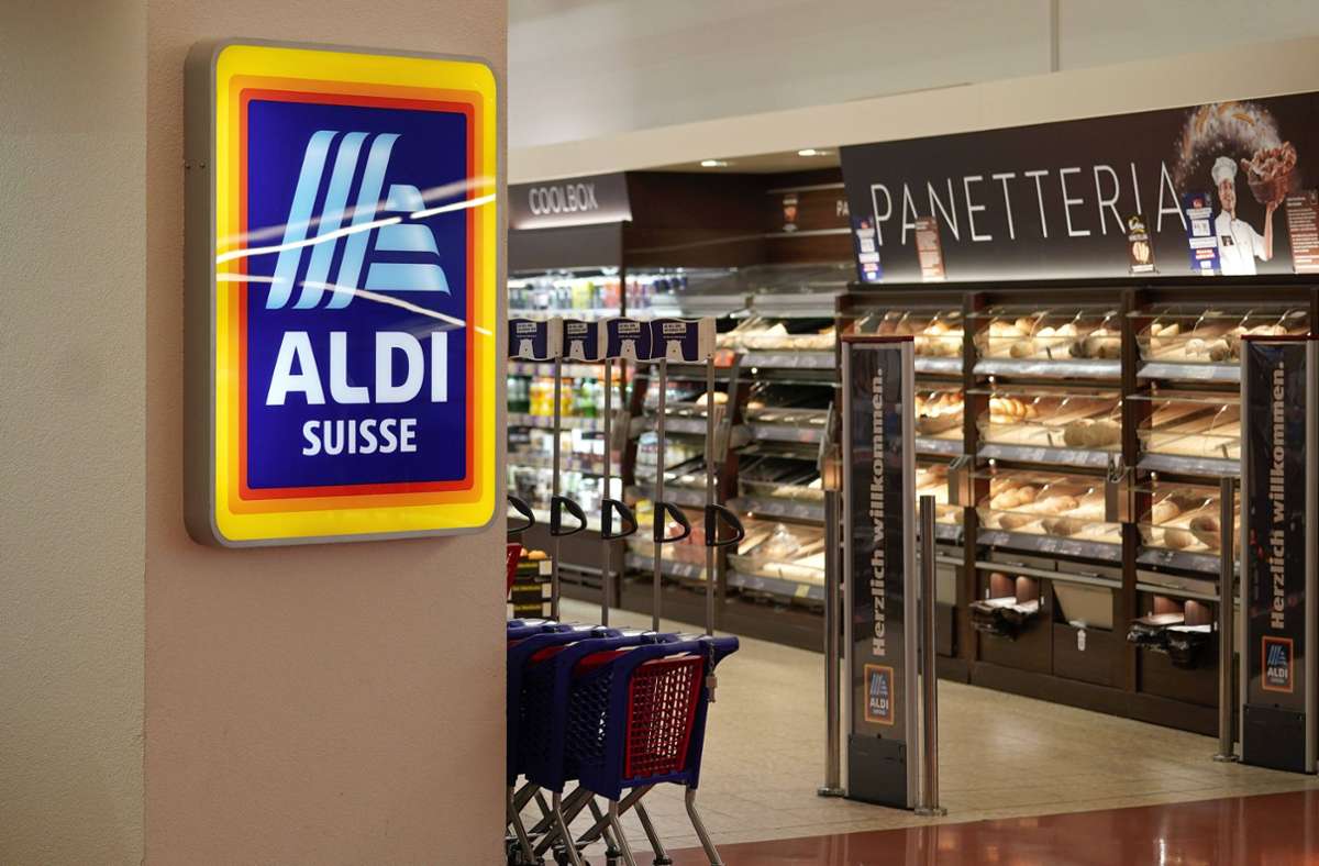 Aldi Schweiz: Discounter erhöht Mindestlohn auf knapp 4000 Euro