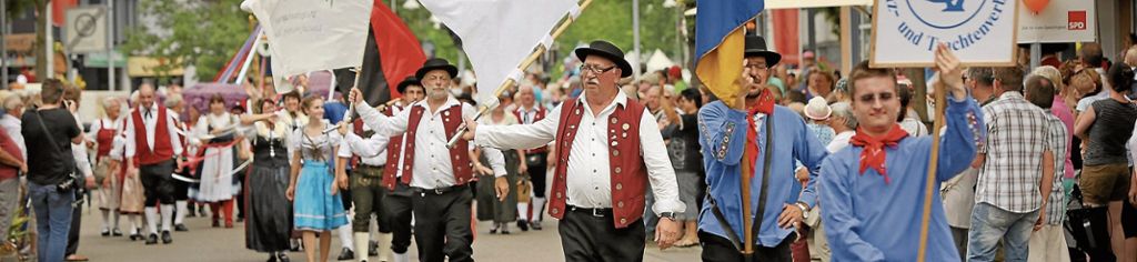 Egerländer feiern 66. Vinzenzifest mit 300 Teilnehmern: Lebendiges Stadtfest mit langer Tradition