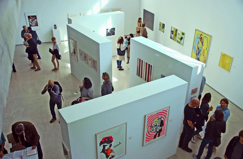 Sechster Kunstverleih in der städtischen Galerie – Ausleihdauer auf 33 Monate verlängert: Moderne Kunstwerke für daheim