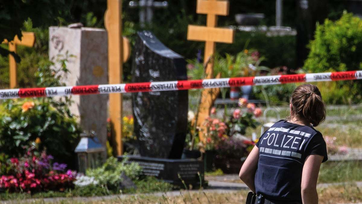 Nach Handgranatenwurf in Altbach: Weitere Polizeirazzia nach Friedhof-Anschlag