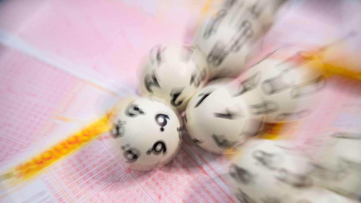 Kreis Esslingen: Lotto-Glückspilz hat sechs Richtige