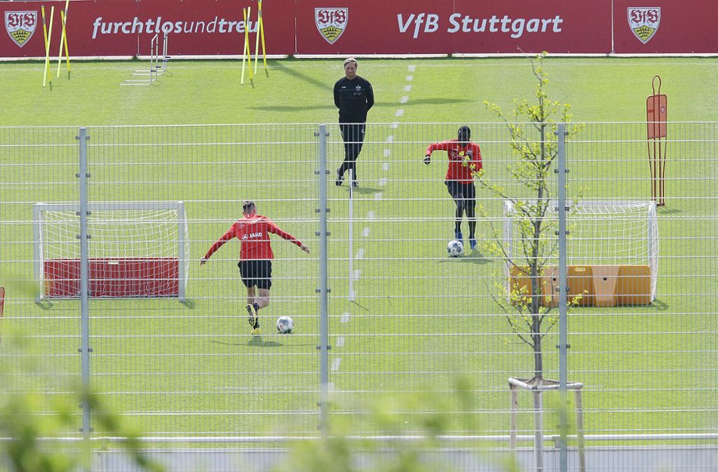 Auf dem Trainingsgelände des VfB gibt es während der Coronakrise viel Platz.