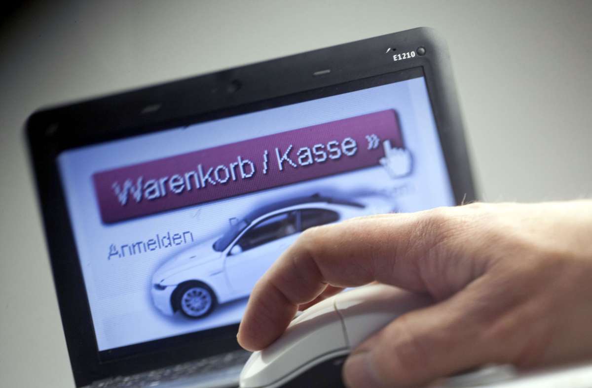 Kreis Esslingen: Frau versucht Mietwagen im Internet zu verkaufen