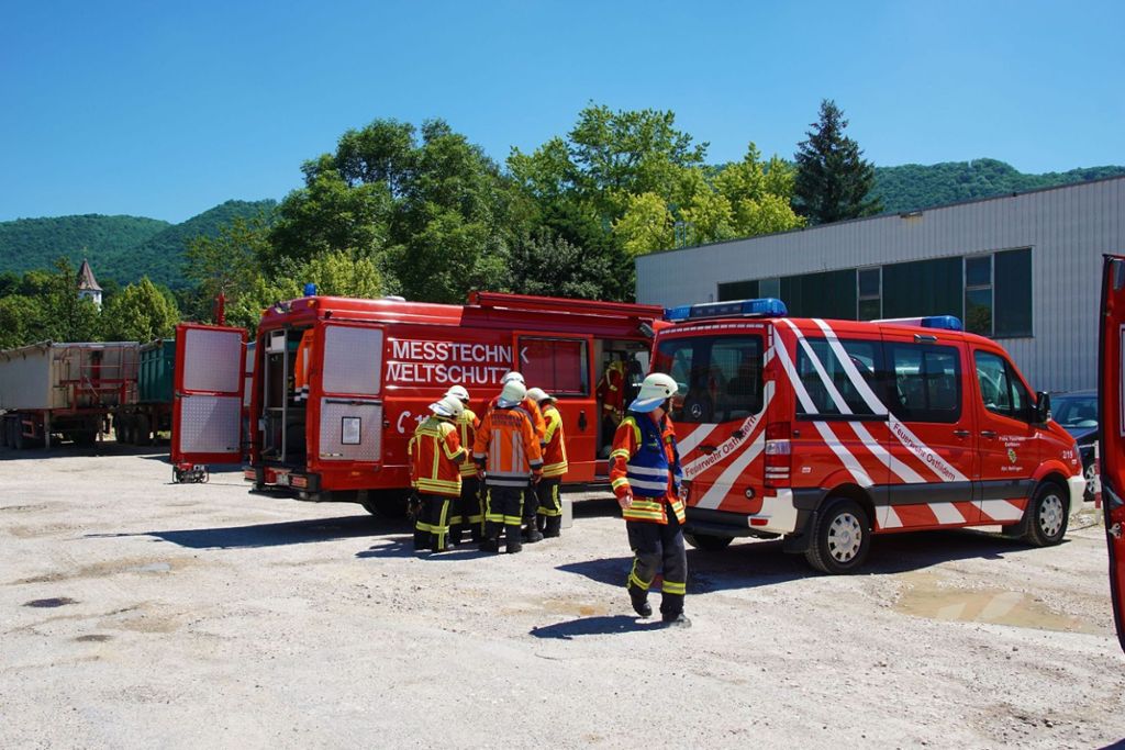 24.6.2019 Ein Bagger hat in Lenningen eine Gasleitung beschädigt. Anwohner wurden evakuiert.
