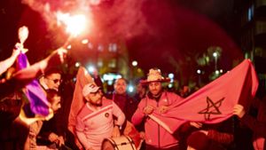 Nach Sieg über Spanien: Marokko-Fans feiern auf deutschen Straßen