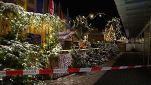 Polizei räumt Weihnachtsmarkt