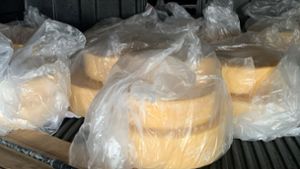 Zöllner finden mehr als 100 Kilo Schweizer Käse in Auto