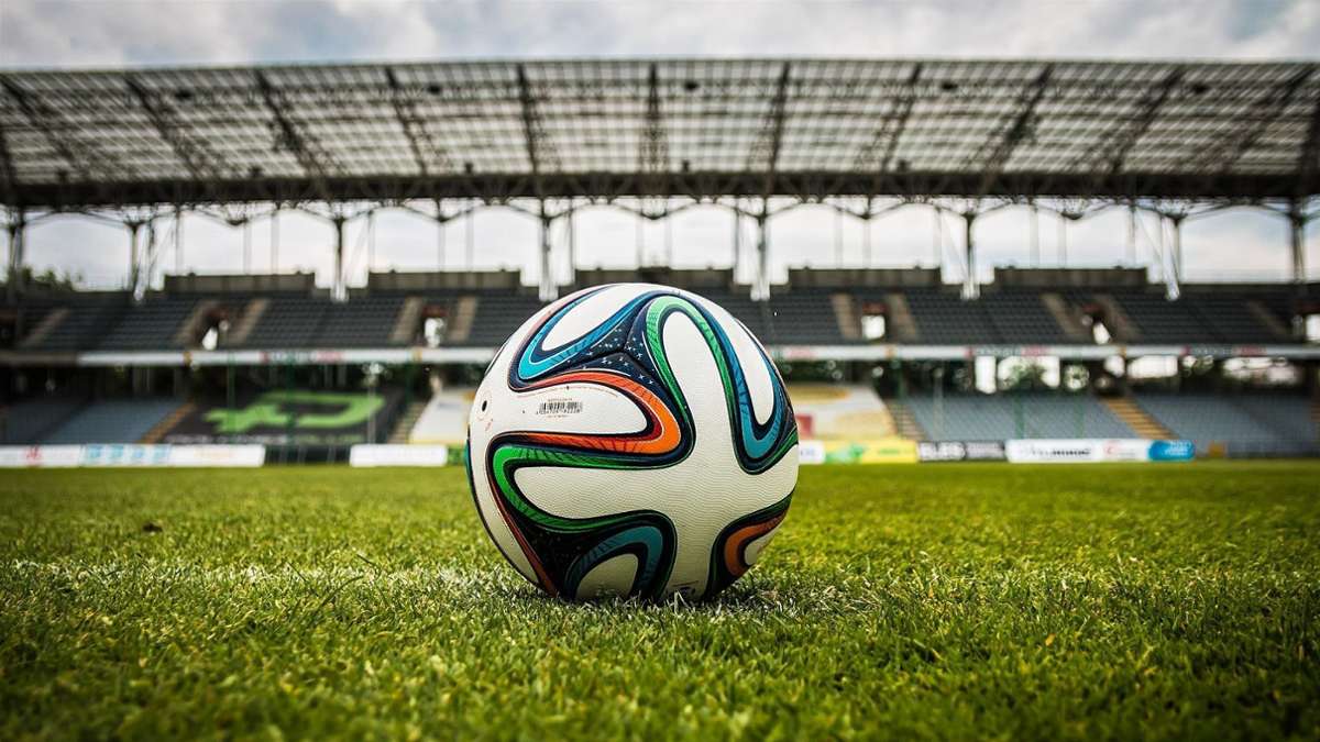 Fußball-Zusammenfassung: FV Neuhausen gewinnt das Spitzenspiel