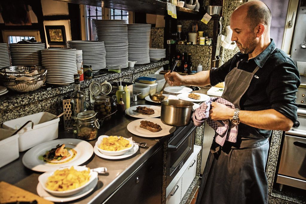 Im Gasthaus Cervus bringt ein Küchenmeister Schwaben, Italien und Österreich zusammen - Ein Ort für Leute, die feine Speisen zu schätzen wissen: Drei Länder, viele Möglichkeiten - Bewertung des Gasthauses CERVUS