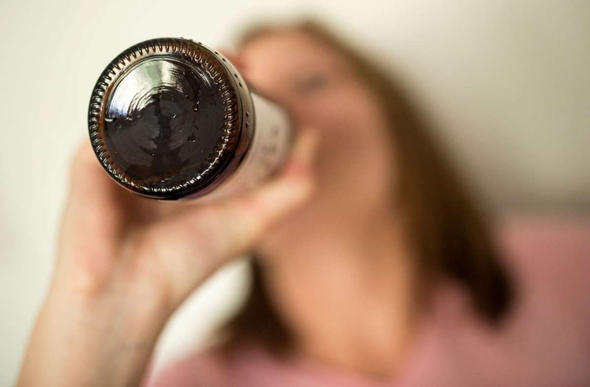 AOK Baden-Württemberg legt Studie vor: Im Coronajahr weniger Alkoholvergiftungen