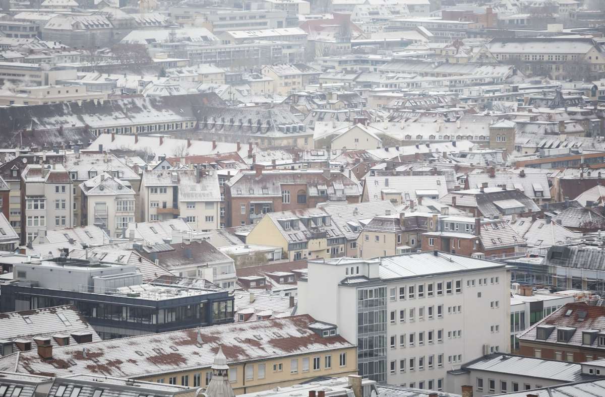 Winter in Baden-Württemberg: Am Dienstag fällt wieder Schnee – Warnung vor glatten Straßen