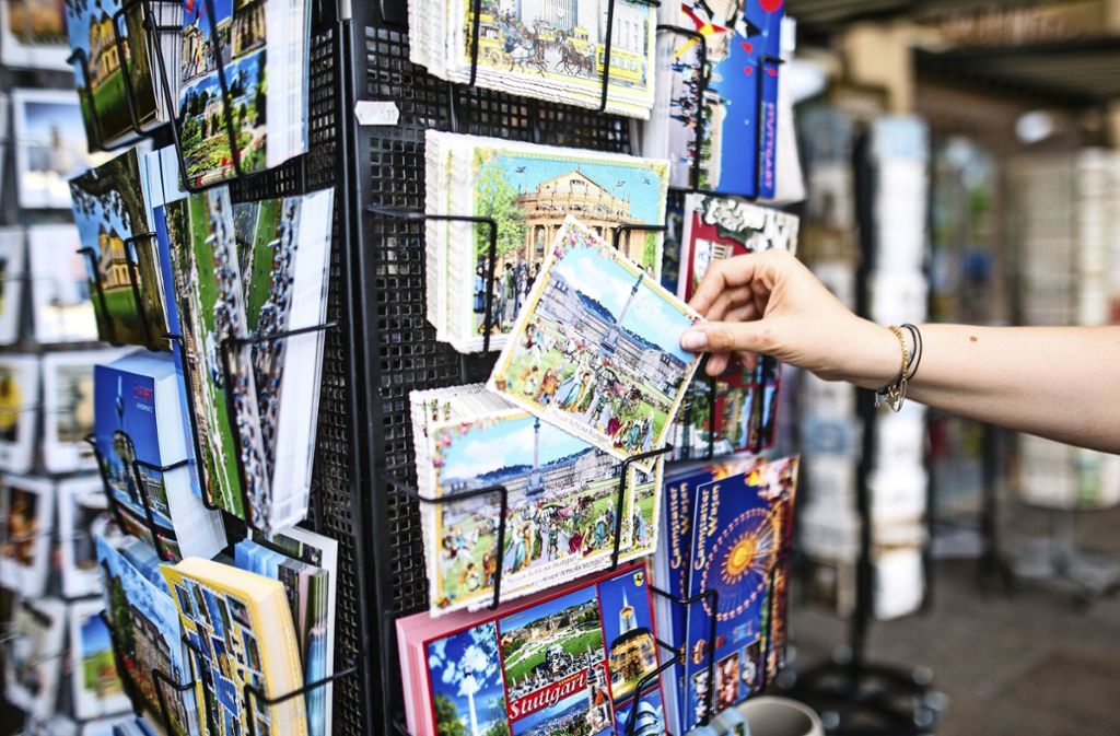 Post vermeldet rückläufige Zahlen – Für Händler ist die Karte aber kein Ladenhüter: Postkarte überlebt im digitalen Zeitalter