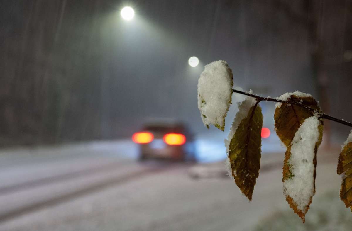 Schnee in der Region Stuttgart: Auch am Montag schneit es noch