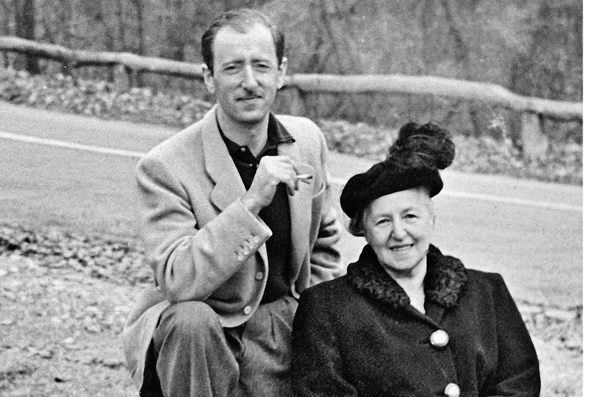 Alice Urbach und ihr Sohn Otto, der beim amerikanischen Geheimdienst beschäftigt war.