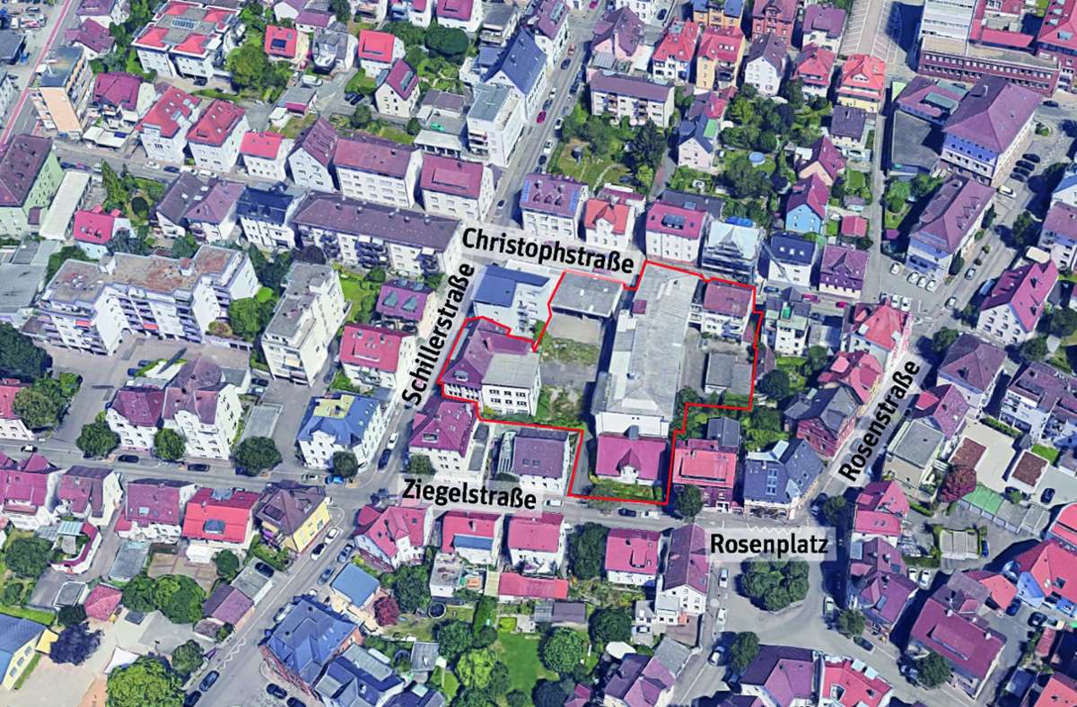 Die Vogelperspektive zeigt die Lage des angepeilten neuen Wohnquartiers auf dem Kreeb-Areal (rot umrandet) in der Nordstadt. Rechts oben sind AOK-Zentrale und NWZ zu erkennen. Foto:  