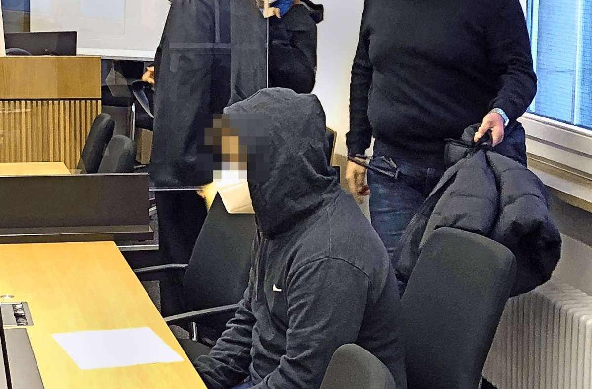 Totschlagsprozess vor Landgericht Stuttgart: Die Mutter mit einer Bratpfanne erschlagen