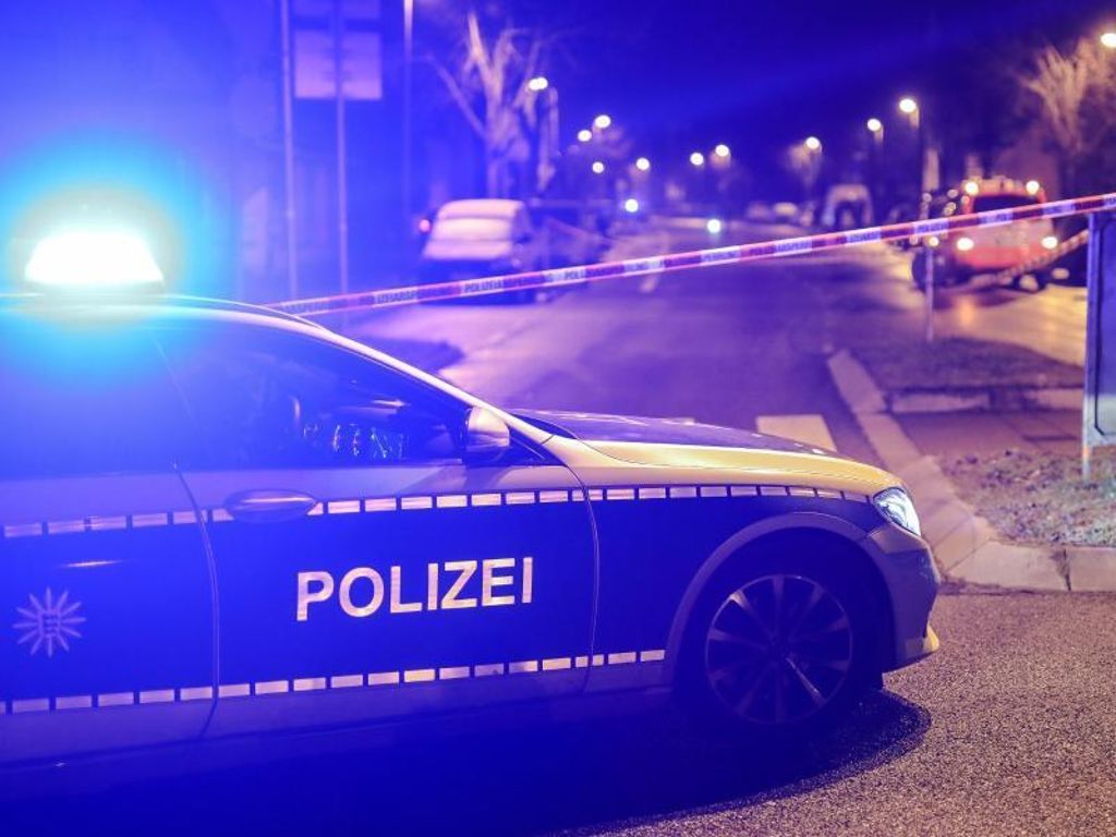 Es entstand ein Gesmatschaden von rund 12.000 Euro: Neckartailfingen: Kollision beim Abbiegen