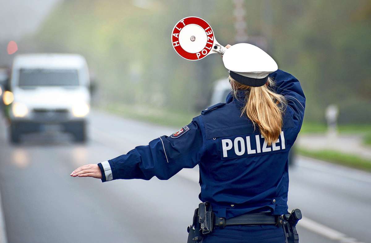 ADAC und Polizei geben Tipps: Was tun bei einer Verkehrskontrolle?