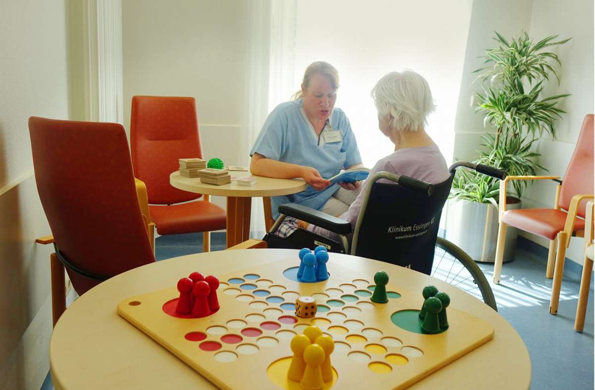Patienten mit Demenzerkrankung brauchen oft eine ganz spezielle und individuelle Betreuung im Krankenhaus. Foto: Klinikum Esslingen