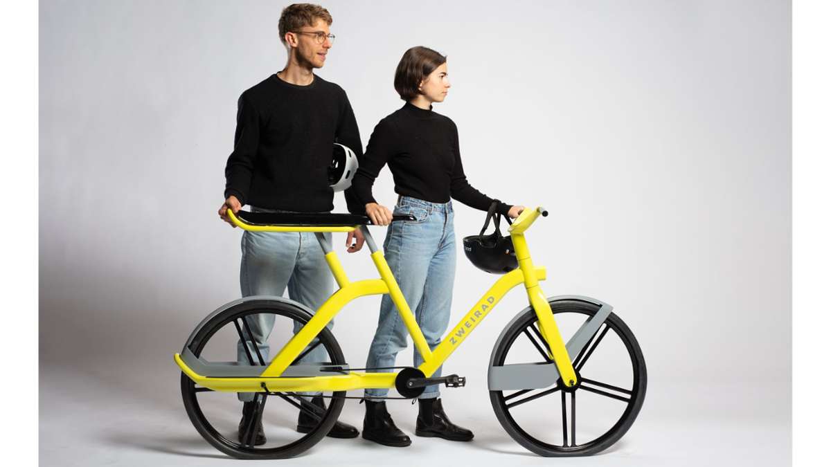 Fahrrad für zwei Menschen – einer der mit insgesamt 10 000 Euro dotierten Mia Seeger Preise ging an die  Bauhaus Universität Weimar für  „Zweirad – Sharing von Fahrrädern weitergedacht.“