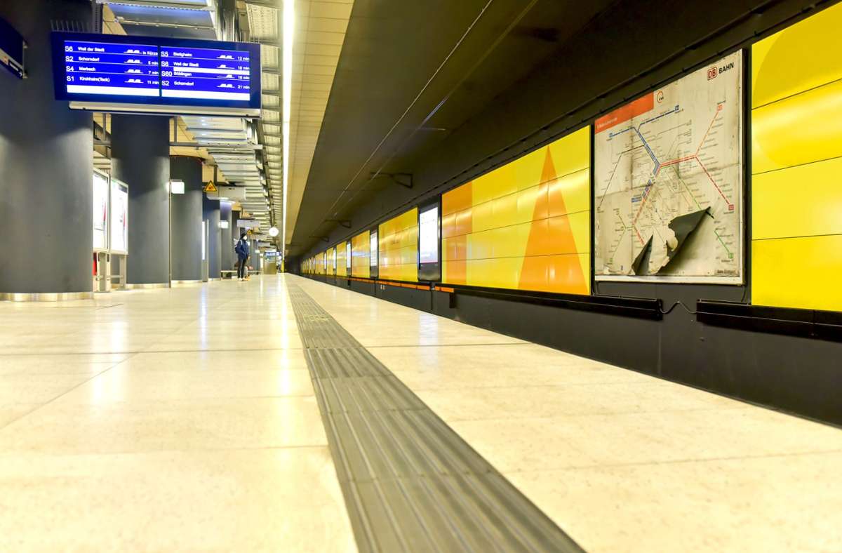 Die S-Bahn-Haltestelle Schwabstraße mit neuen Kacheln. Foto: Lichtgut/Max Kovalenko