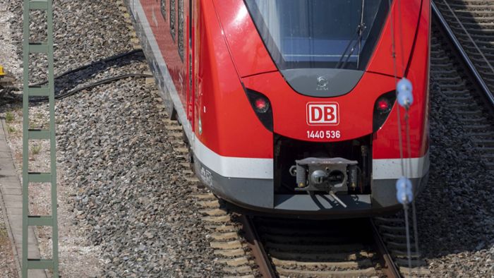 Zug fährt bei Ludwigsburg in falsche Richtung