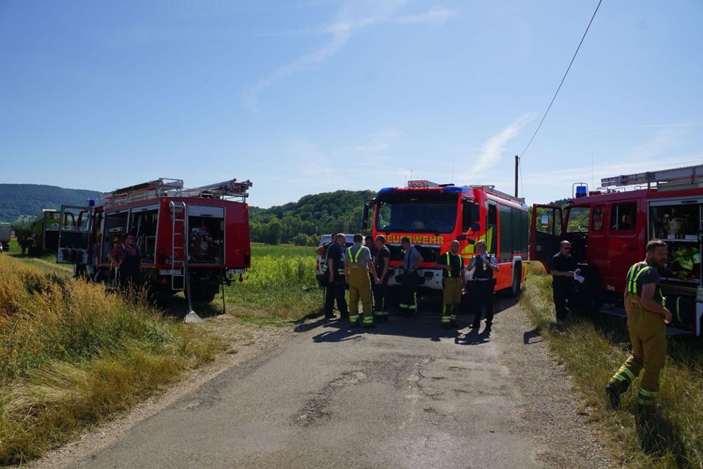 23.07.2019 Auf einem Getreidefeld bei Dettingen hat sich ein Feuer auf vier Hektar Fläche ausgebreitet.