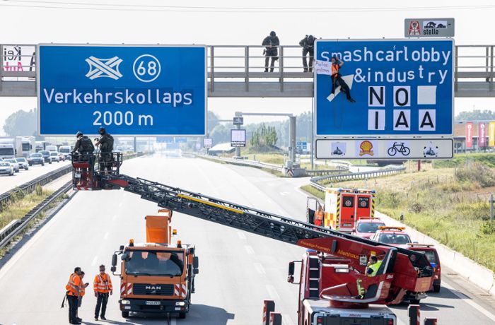 Protest gegen die IAA in München: Aktivisten müssen nach Blockade von Autobahnen in Haft