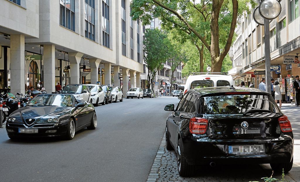 Grüne und SPD wollen zahlreiche Straßen in Fußgängerzonen umwandeln - Ausnahmen für Lieferverkehr und Anlieger: Innenstadt soll zur Flaniermeile werden