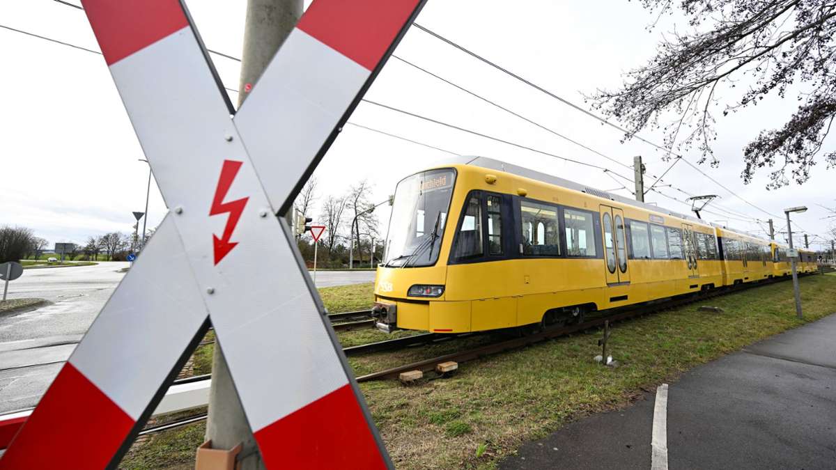 Stuttgart: Stadtbahn-Unfall in Zuffenhausen – Zeugen gesucht