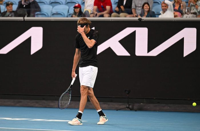 Australian Open: Auch das noch: Vogel erleichtert sich auf Zverevs Kopf