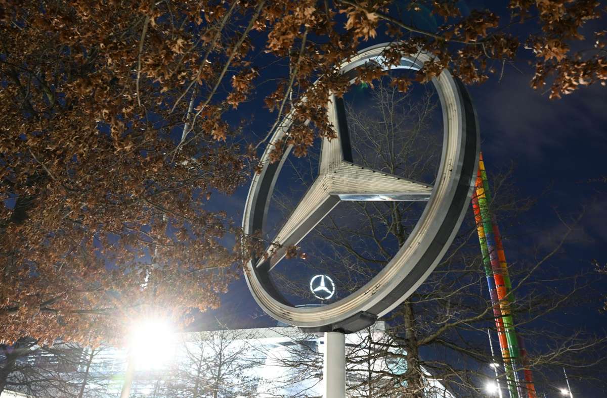 Mercedes-Benz: Stuttgarter Autobauer stoppt Exporte nach Russland