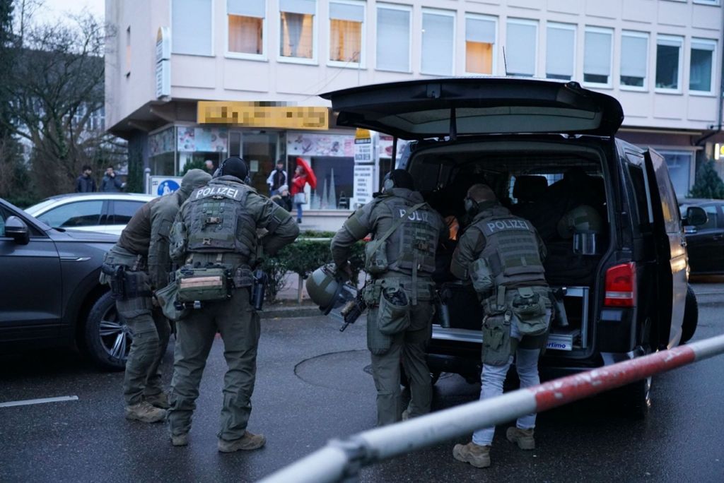 Ermittlungen wegen des Verdachts des versuchten Tötungsdelikts: Plochingen: Verdächtige festgenommen