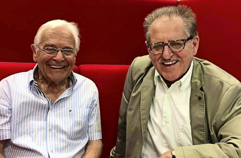 Zwei Senioren sammeln Geld für Film über Fritz Elsas