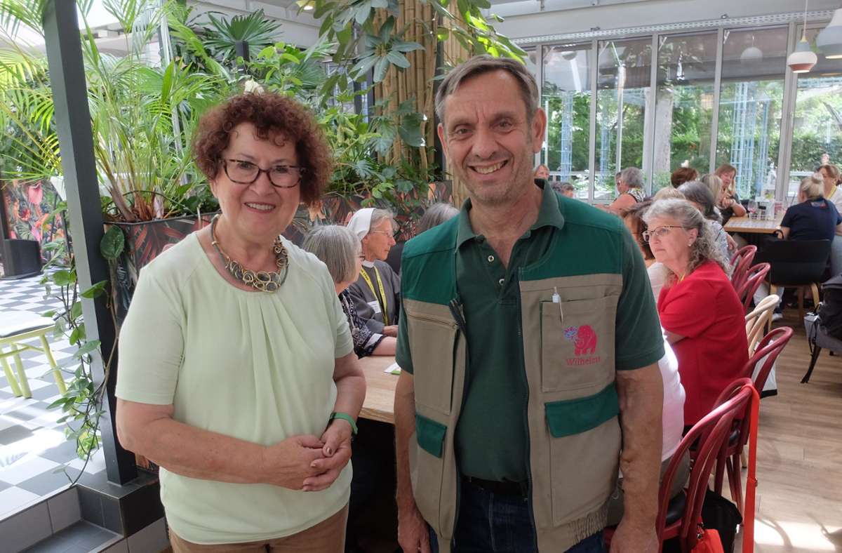 Gerlinde Kretschmann und Zoo-Direktor Thomas Kölpin beim Sommerkaffee für Ehrenamtliche in der Wilhelma.