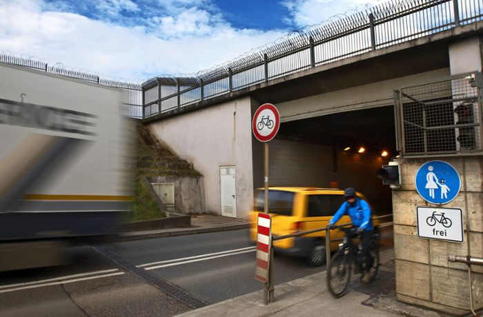 Flughafentunnel Stuttgart: OB Klenk sieht eine Sperrung skeptisch