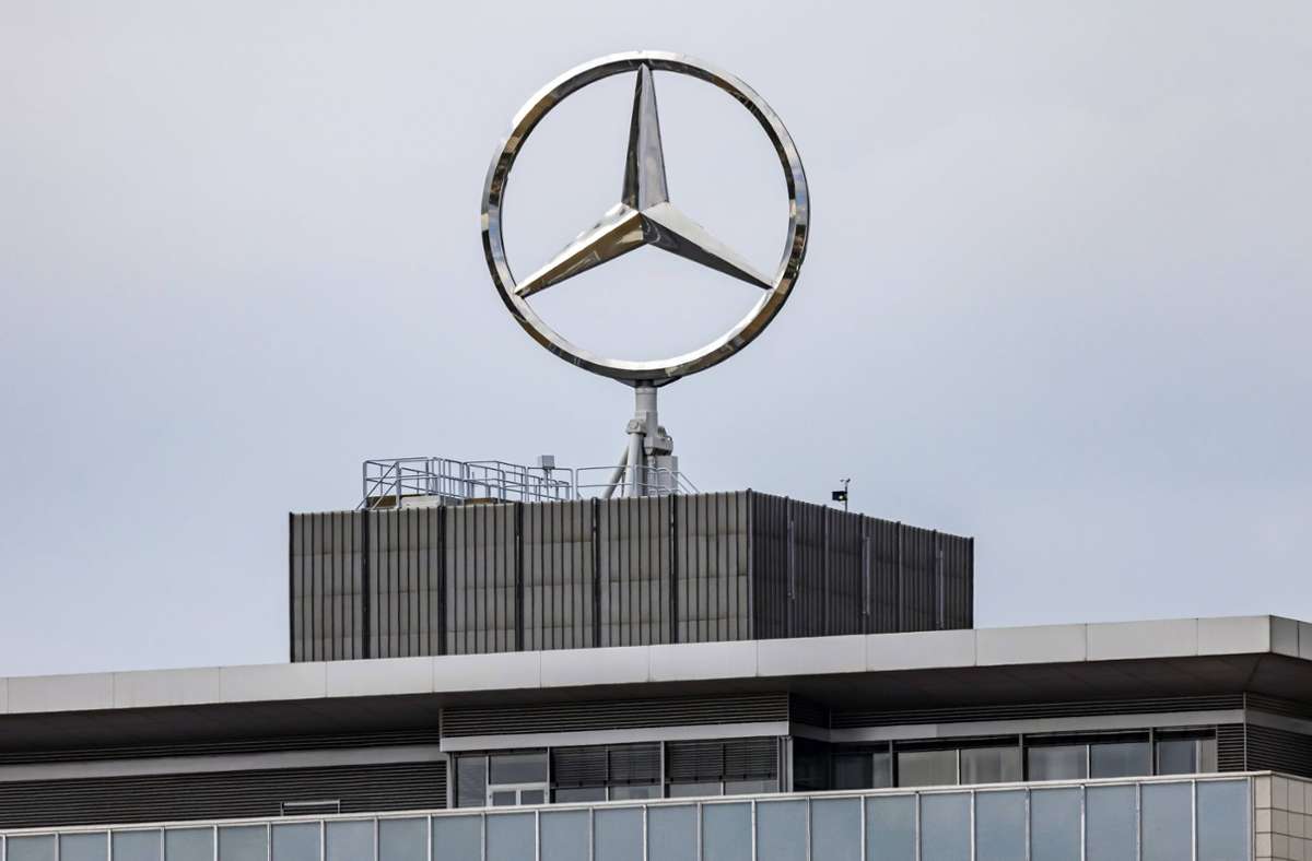 Eine Vereinbarung zur Leiharbeitsquote hat nun bei Mercedes kräftige Nachzahlungen zur Folge. Foto: /Arnulf Hettrich