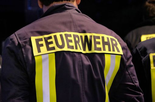 Die Feuerwehr musste zu einem nächtlichen Einsatz in Stuttgart-Steckfeld ausrücken. Foto: Imago//Martin Wagner
