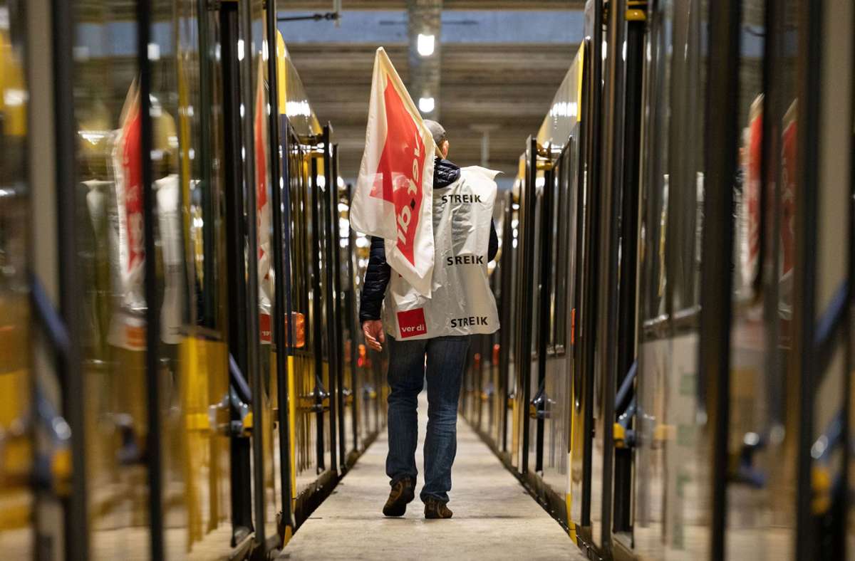 Am Donnerstag streiken die Mitarbeiterinnen und Mitarbeiter der Stuttgarter Straßenbahnen AG (SSB) erneut für einen Tag.